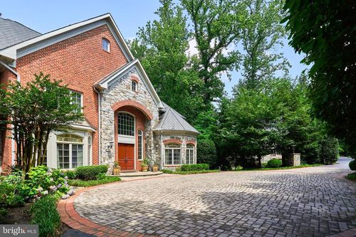 7841 Montvale Way, MCLEAN, VA, 22102-2030 | Card Image