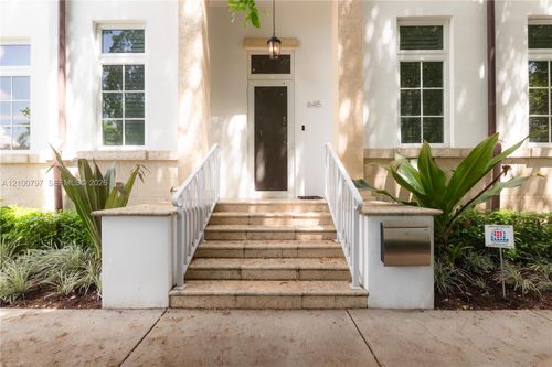 2-645 Santander Ave, Coral Gables, FL, 33134-6522 | Card Image