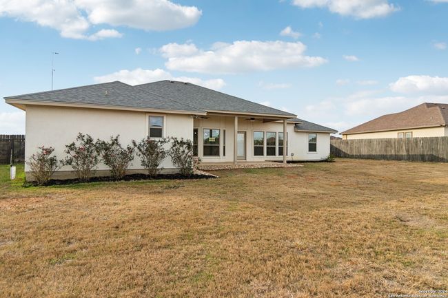527 Monte Vista Dr, House other with 3 bedrooms, 2 bathrooms and null parking in Pleasanton TX | Image 29