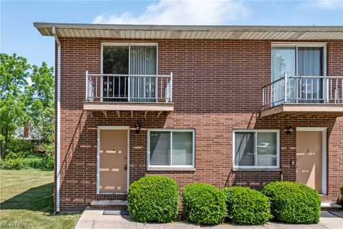 apt-a-2139 Glenmount Ave, Coventry Township, OH, 44319-1247 | Card Image