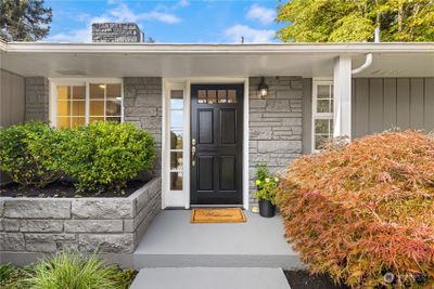 4001 97th Avenue Se, House other with 3 bedrooms, 1 bathrooms and 2 parking in Mercer Island WA | Image 2