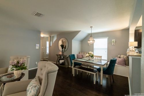 3731 Gallery Wls, San Antonio, TX, 78261-2810 | Card Image