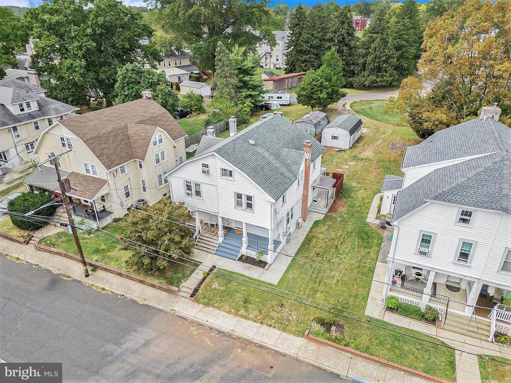 Glenwood Ave, Collegeville, PA 19426