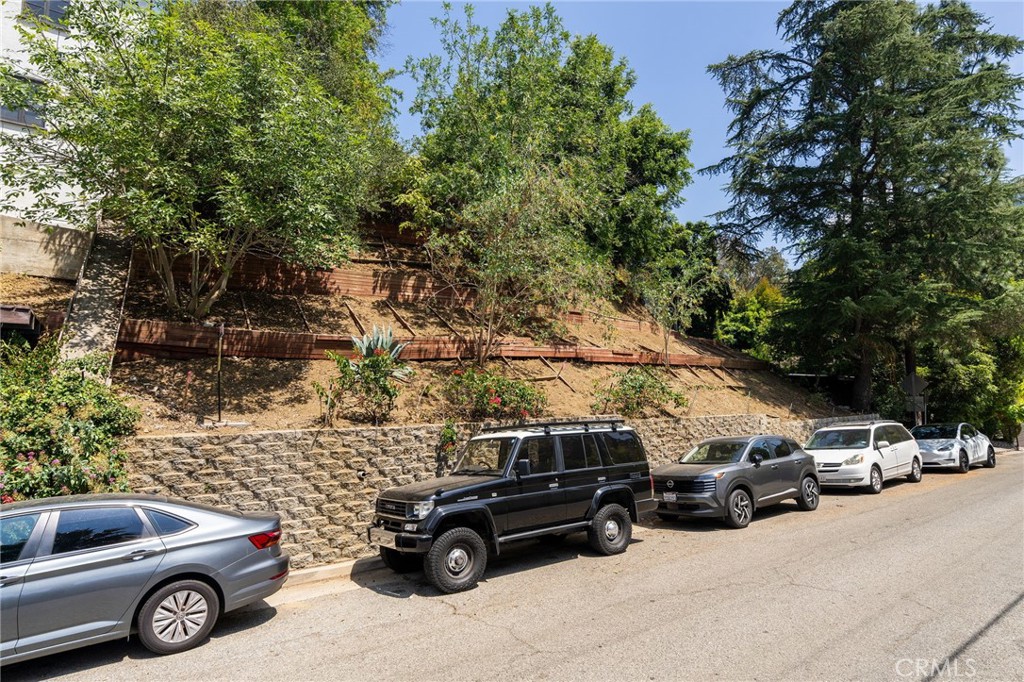 Land in Los Angeles 4