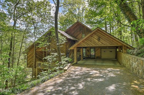 3411 Linkwood Dr, Johnson City, TN, 37601-1211 | Card Image