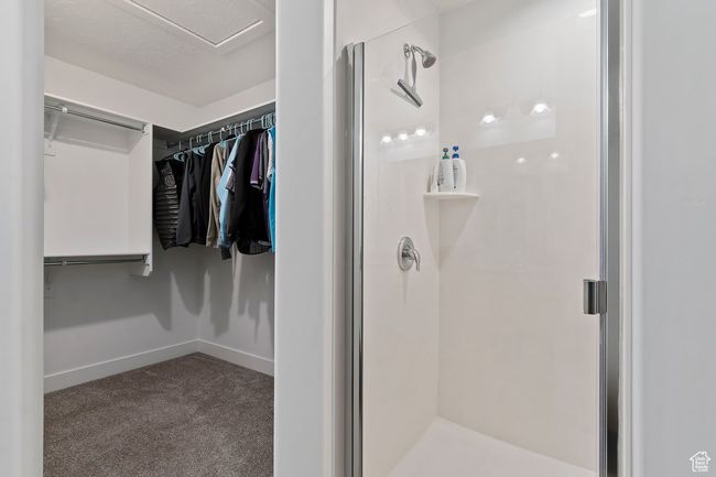 Walk in close off the master bath | Image 17