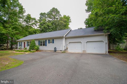 42 Lake Shore Dr, LEWES, DE, 19958-9102 | Card Image