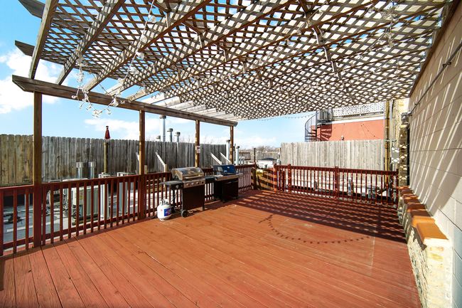 APT-303 - 3201 N Ravenswood Ave, Condo with 2 bedrooms, 2 bathrooms and 1 parking in CHICAGO IL | Image 14