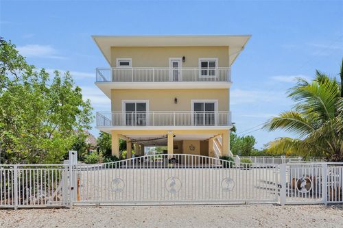 830 Egret Ln, Key Largo, FL, 33037-4636 | Card Image