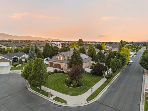 3288 W Ephraim Cir, South Jordan, UT, 84095-3252 | Card Image