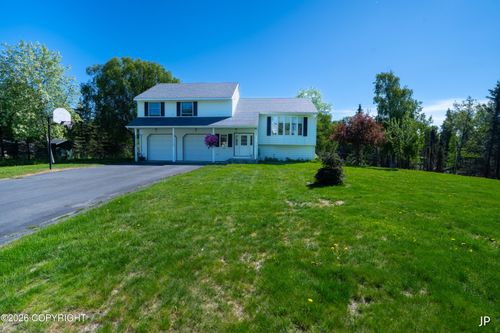 119 Wooded Glen Ct, Kenai, AK, 99611-6867 | Card Image