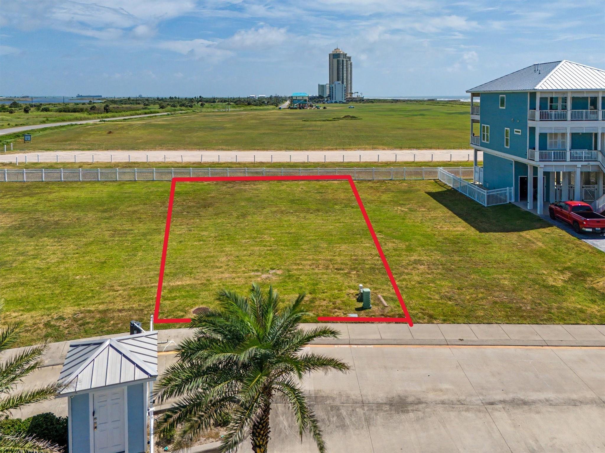 Land in Galveston 2