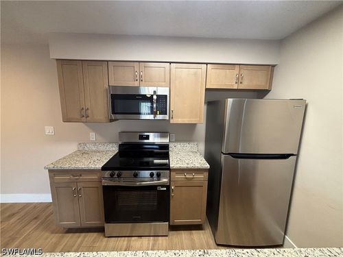 1916-5319 Summerlin Rd, FORT MYERS, FL, 33919-7677 | Card Image