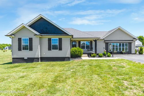 62 Bluegrass Dr, Smiths Grove, KY, 42171-8744 | Card Image