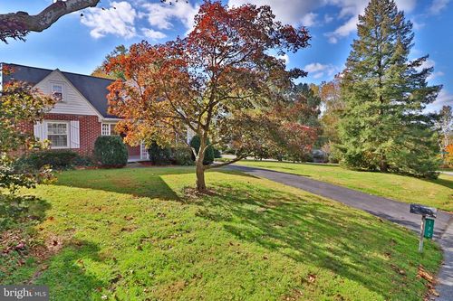 112 Hayes &Amp; Conestoga Aves, Lancaster, PA, 17602 | Card Image