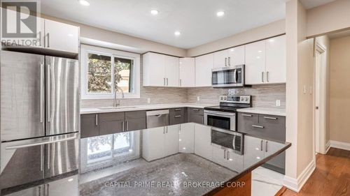 36-250 Bridletowne Cir, Scarborough, ON, M1W2G8 | Card Image