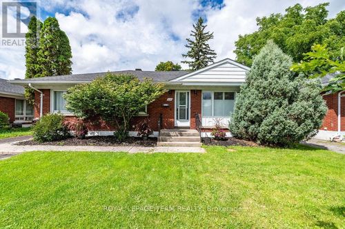 2141 Belair Drive, Ottawa, ON, K2C0X2 | Card Image
