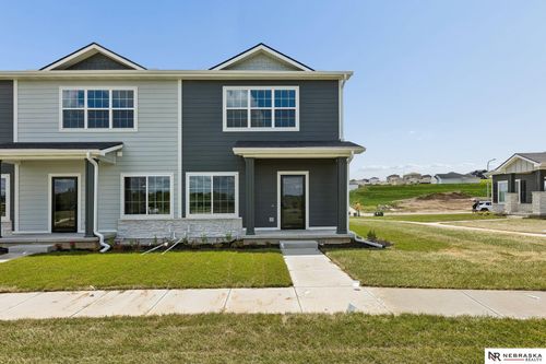16004 Isabella St, Bennington, NE, 68007-5193 | Card Image
