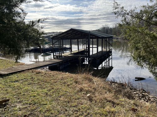 1218 Lake Marie Rd, Gallatin, TN, 37066-8701 | Card Image