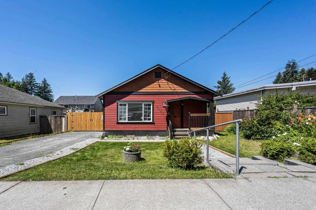 8835 Edward St, House other with 2 bedrooms, 1 bathrooms and 4 parking in Chilliwack BC | Image 1