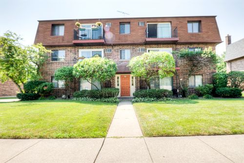 3b-1212 Whispering Hills Ct, Naperville, IL, 60540-4144 | Card Image