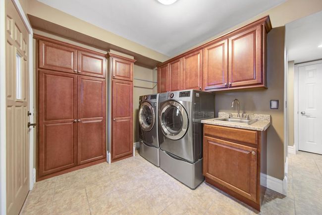 46 Laundry.jpg | Image 26