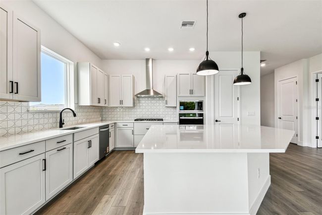 Kitchen | Image 9