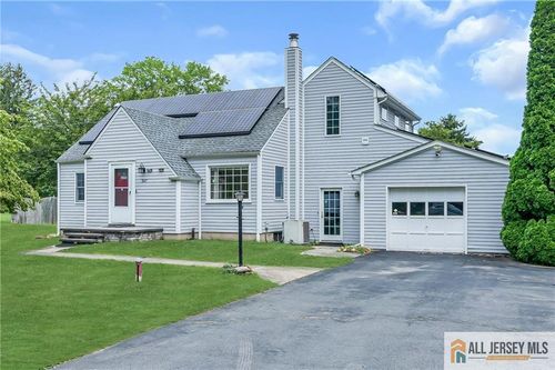 267 Friendship Rd, Cranbury, NJ, 08512-5406 | Card Image
