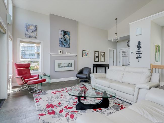 Fireplace for cozy winters, and giant windows for daylight | Image 6