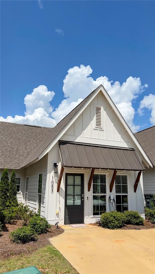 1053 Burrow Cir, OPELIKA, AL, 36801-6335 | Card Image