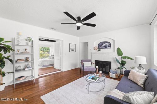 4652 Blount Ave, Jacksonville, FL, 32210-8204 | Card Image