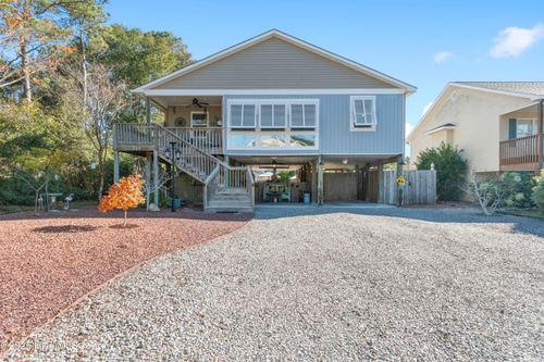 226 Ne 43rd St, Oak Island, NC, 28465-5455 | Card Image
