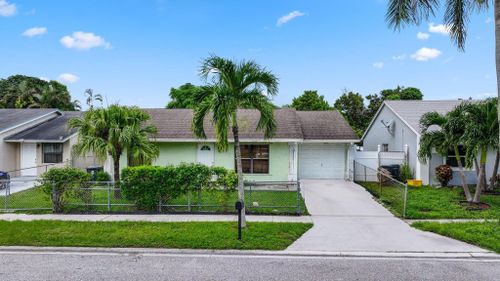 5863 Aurora Court, Lake Worth, FL, 33463 | Card Image