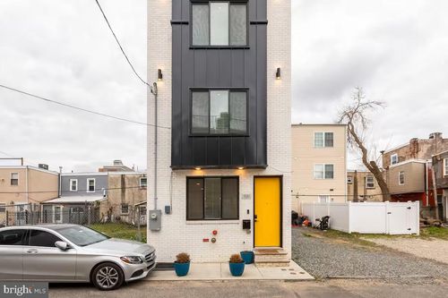 2532 Annin St, PHILADELPHIA, PA, 19146-3925 | Card Image