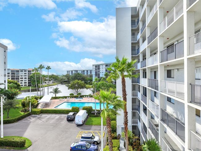 APT-503 - 2217 Cypress Island Dr, Condo with 2 bedrooms, 2 bathrooms and null parking in Pompano Beach FL | Image 34