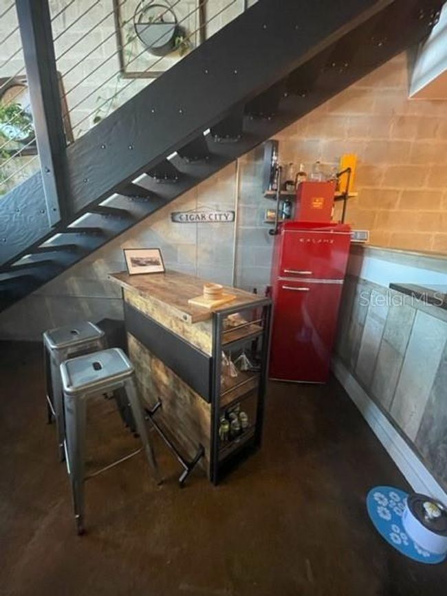 UNIT-27 - 2001 E 2 Nd Ave, Condo with 1 bedrooms, 2 bathrooms and null parking in TAMPA FL | Image 28