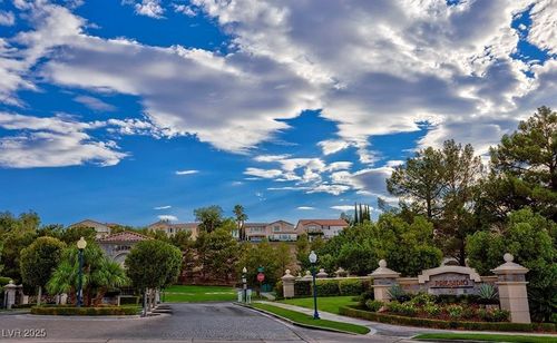 1353 Volturno Way, Henderson, NV, 89052-4075 | Card Image