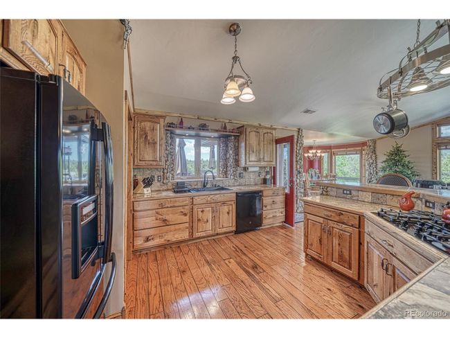 12850 County Road 261 K, House other with 3 bedrooms, 4 bathrooms and null parking in Nathrop CO | Image 27