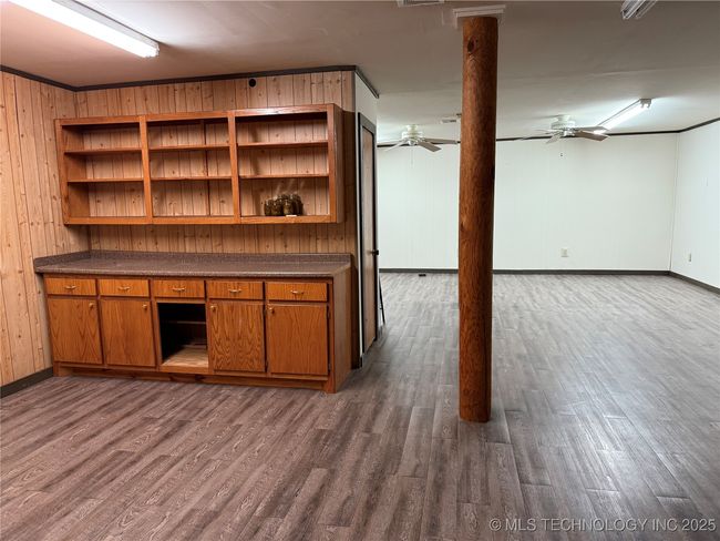 Basement Living Qtrs | Image 23