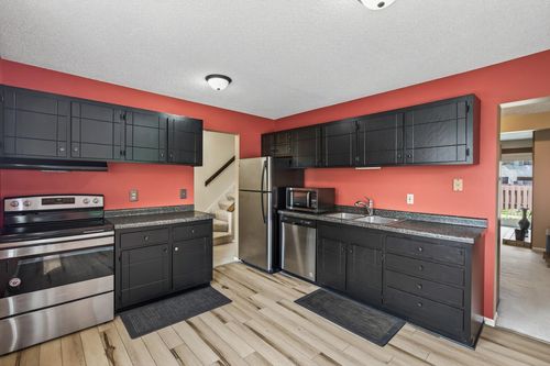 2365 Dorland Ln E, Saint Paul, MN, 55119-5507 | Card Image