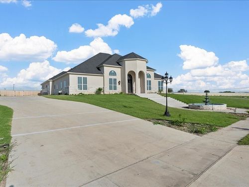 112 Yellow Rose Street, Lorena, TX, 76655 | Card Image