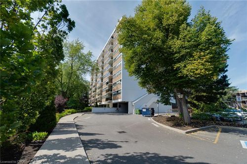 507-212 Kerr St, Oakville, ON, L6K3B1 | Card Image