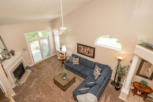 4247 Fieldsedge Dr, Mason, OH, 45040-8536 | Card Image