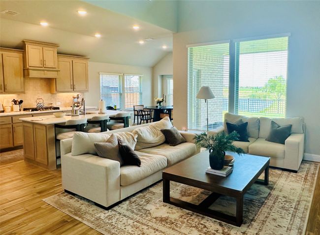 1227 Glasbury Glen Way, House other with 4 bedrooms, 4 bathrooms and null parking in Forney TX | Image 5