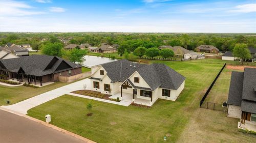 10140 Oakwood Dr, Edmond, OK, 73025-5008 | Card Image