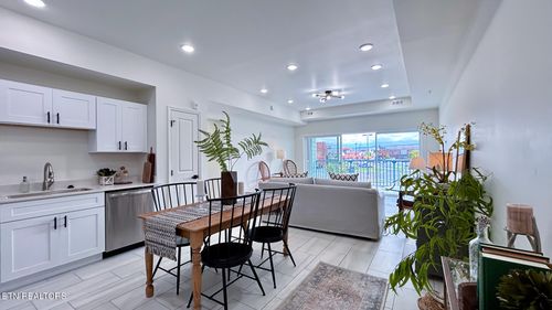 300-129 Sugarfoot Way, Pigeon Forge, TN, 37863 | Card Image