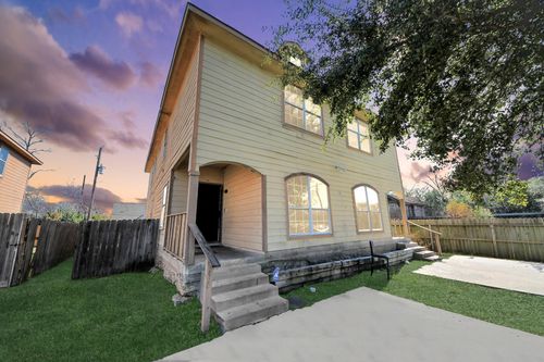 a-10217 Teneha Dr, Houston, TX, 77033-4195 | Card Image