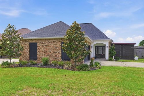 1040 Michelle Dr Drive, Sulphur, LA, 70663 | Card Image