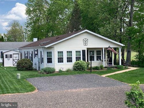 213 Dove Ct, NEW HOPE, PA, 18938-1565 | Card Image