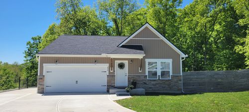 490 Eagle Creek Dr, Dry Ridge, KY, 41035-8524 | Card Image